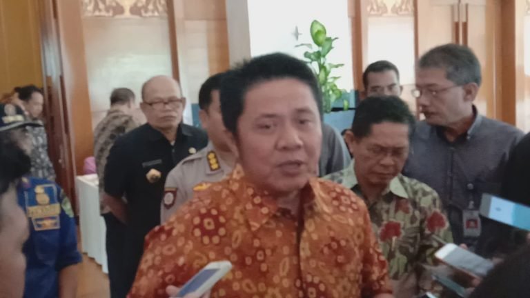 Gubernur Sumatera Selatan H Herman Deru