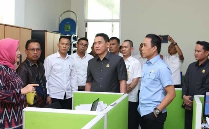 Amirul muchtar , Disdukcapil Muba , DPRD Muba , Komisi I DPRD Muba , Pelayan Publik