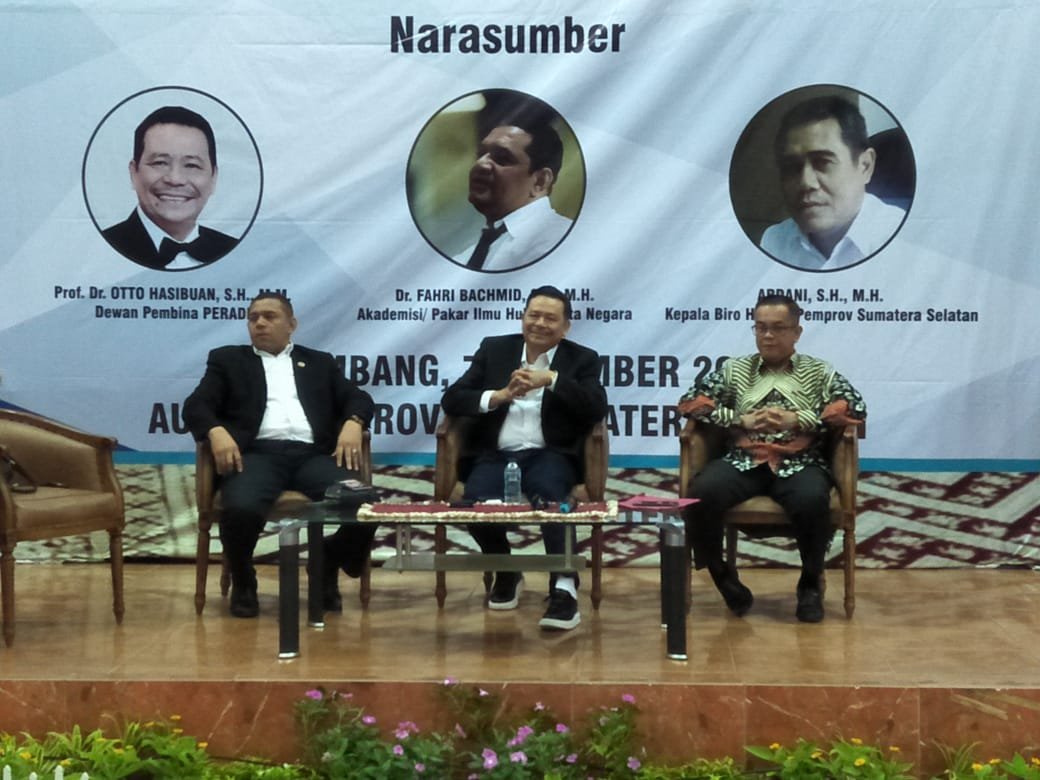 Advokat , Peradi