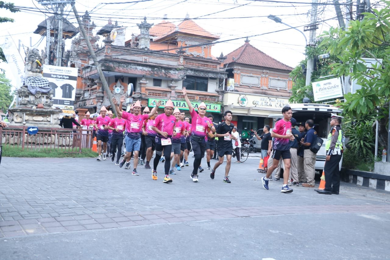 Polda Sumsel Ikut Lomba Lari di Bali