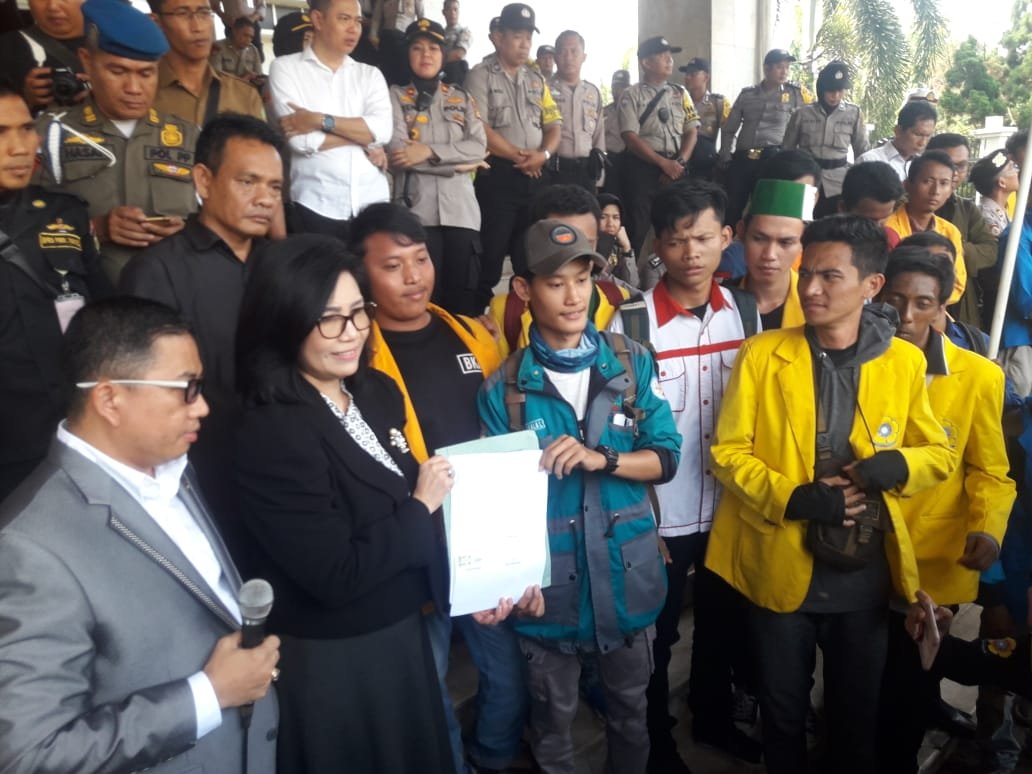 Kami Menolak RUU Omnibus Law