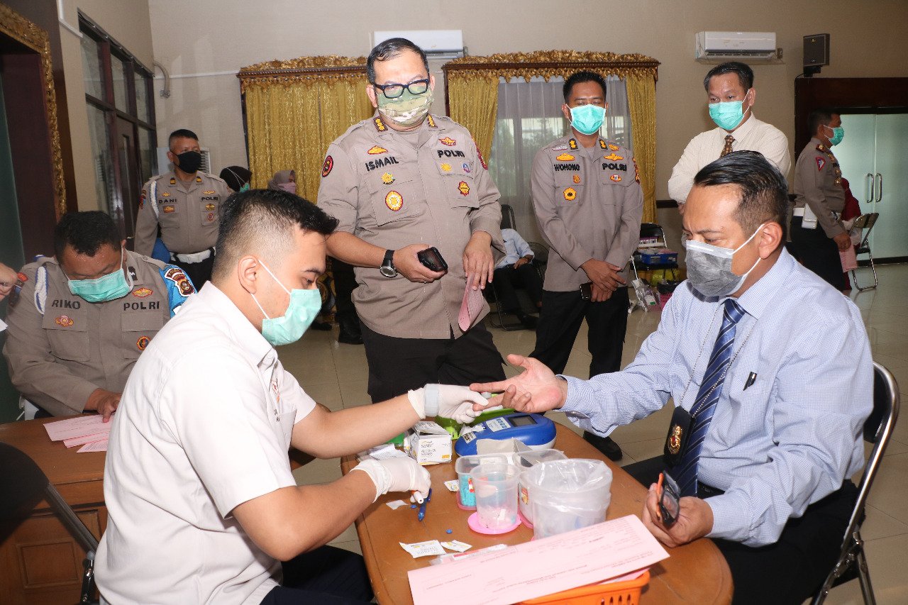 Ketika Tetesan Darah Polri Selamatkan Nyawa Manusia