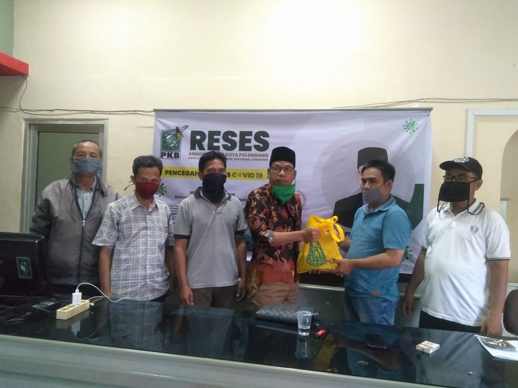 Ada Tamu Harap Lapor Dulu ke RT