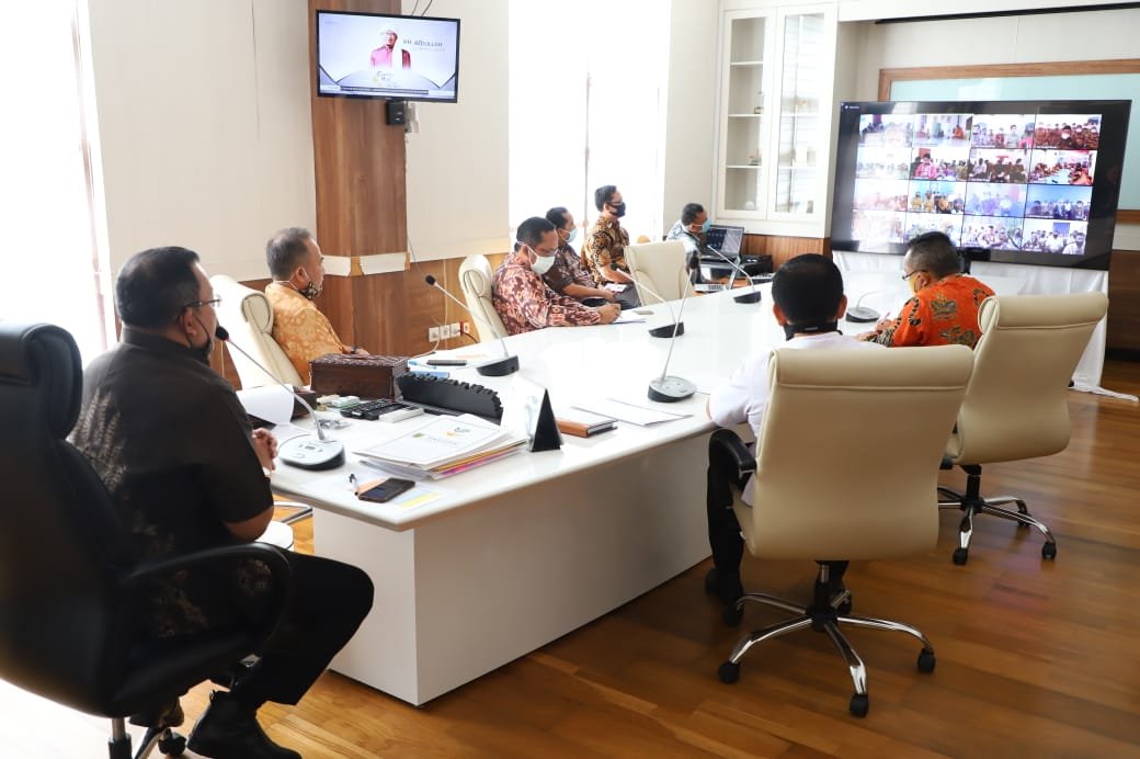 Di Sini Kita Melayani, Tiap Waktu Harus Siaga…!