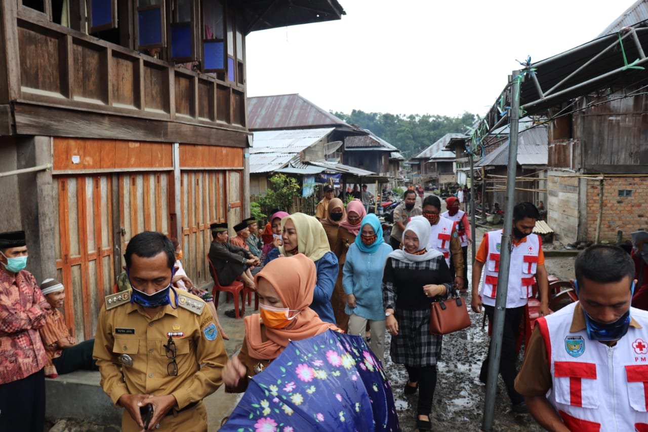 Doa Isyana Semoga Bencana Ini Cepat Berakhir…!