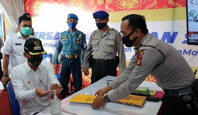 Harnojoyo Cek  PSBB di Dermaga Jembatan Ampera