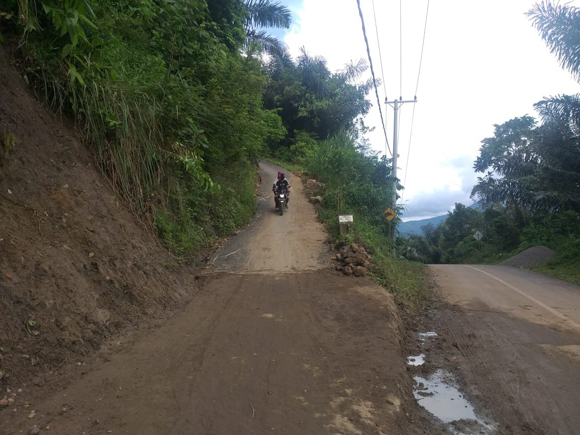 Warga Surabaya Timur Banding Agung keluhkan Akses  Jalan 