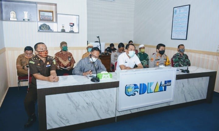 Bupati Oku Selatan Popo Ali Martopo , HD , Shalat Ied
