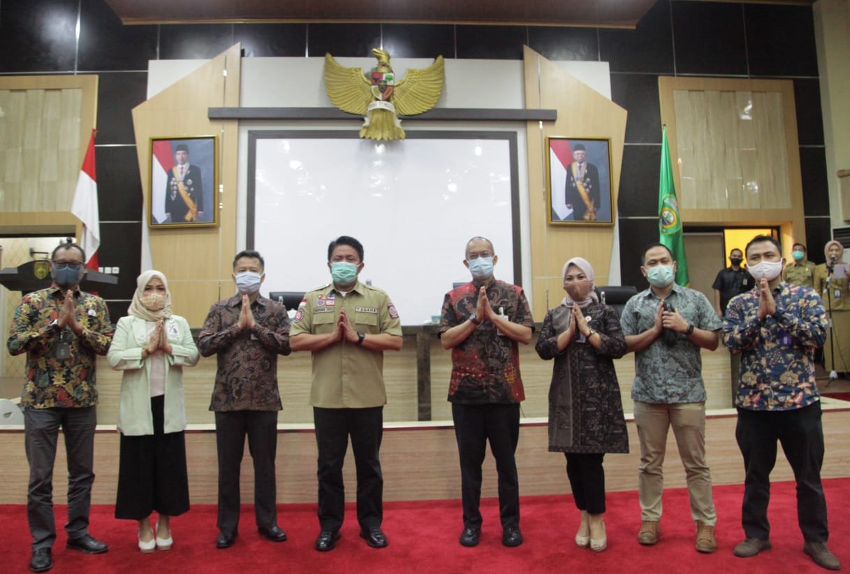 HD Terima Bantuan OJK dan Kementerian Perindustrian untuk Covid-19