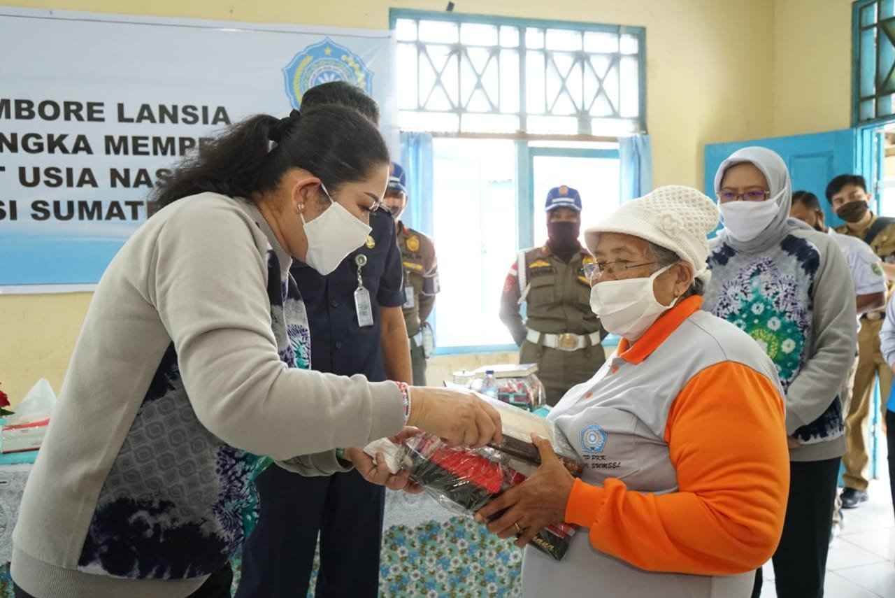 Duh…,Kami Bahagia Bisa Ketemu Bu Feby…!