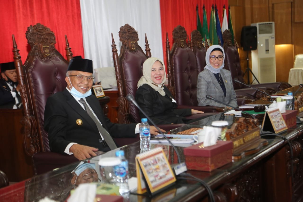 Wagub Sampaikan Jawaban Pemandangan Umum Fraksi-Fraksi DPRD Sumsel