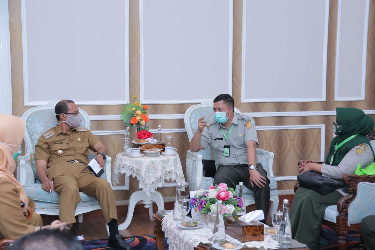 Kalung Eucalyptus “Penangkal” Virus Corona