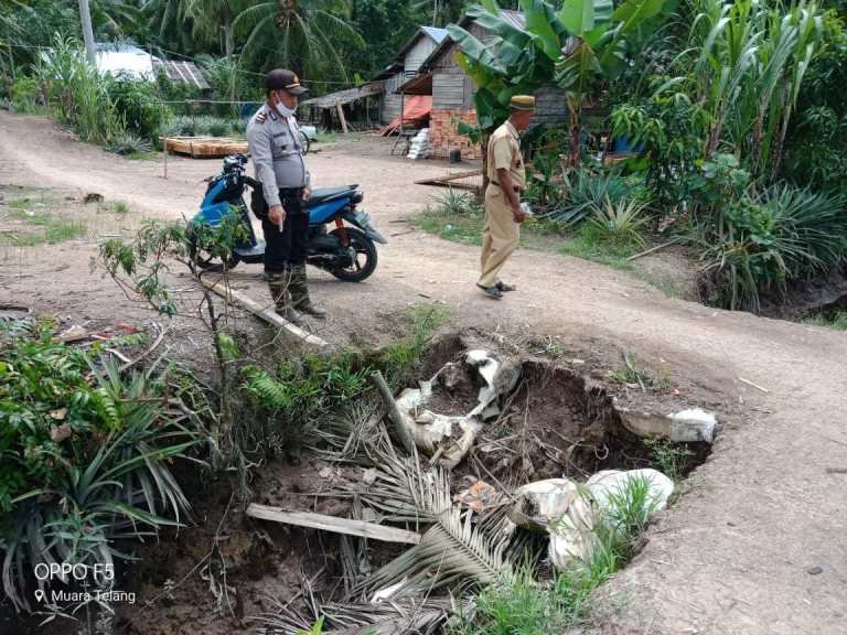 Ulah Parit Berujung Pengeroyokan di Muara Telang