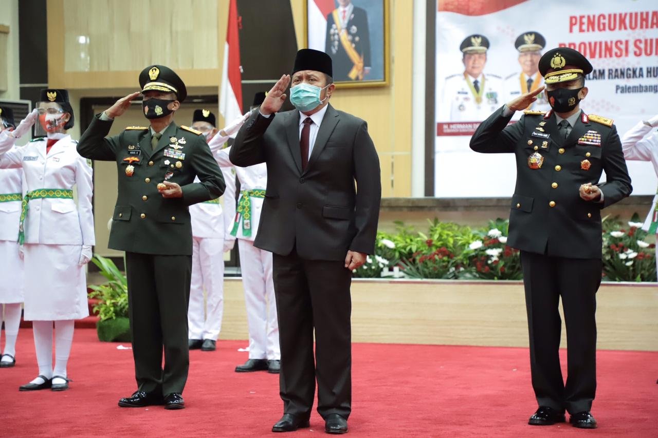 17 Agustus , Covid-19 , Gubernur Sumsel , Herman Deru , HUT RI , Joko Widodo , Kemerdekaan , lagu Indonesia Raya , Pengibar Bendera Pusaka , Presiden RI