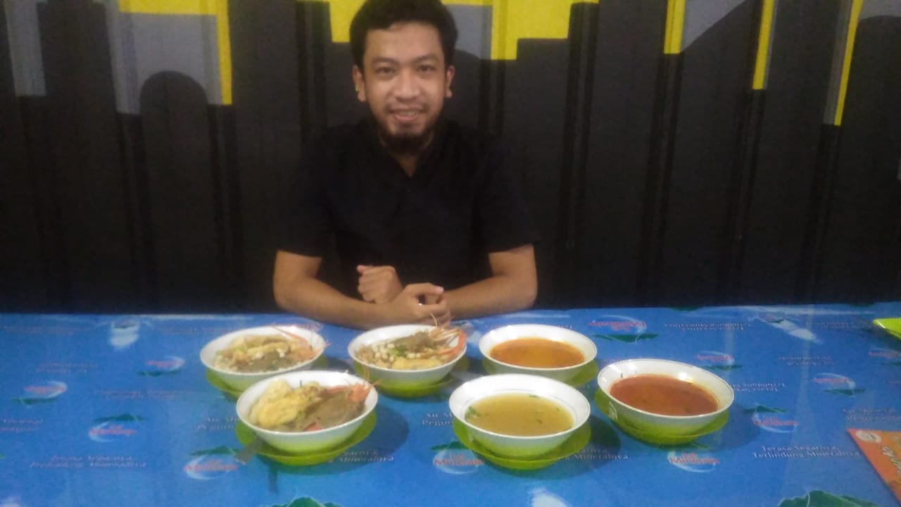 Baso Aci Udang Satang Sajikan Beragam Topping