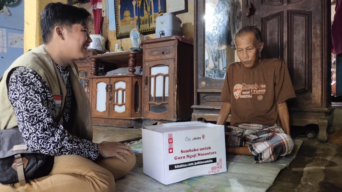 Covid-19 , guru ngaji , Kemerdekaan , Laznas LMI , Pedagang asongan , peringatan kemerdekaan , terdampak Covid-19