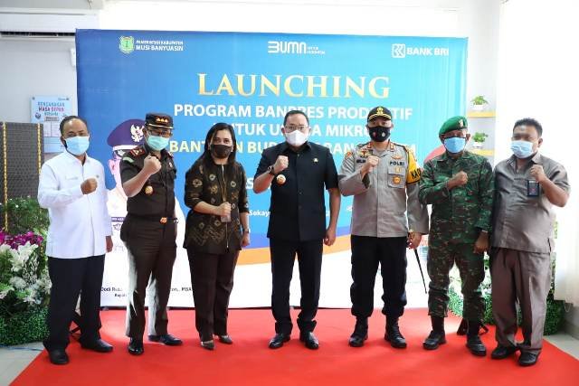 Bank BRI Cabang Sekayu , Bantuan Presiden Usaha Mikro , Gerobak Kuliner , omset usaha , Pemulihan Ekonomi Nasional , timbangan standar tera