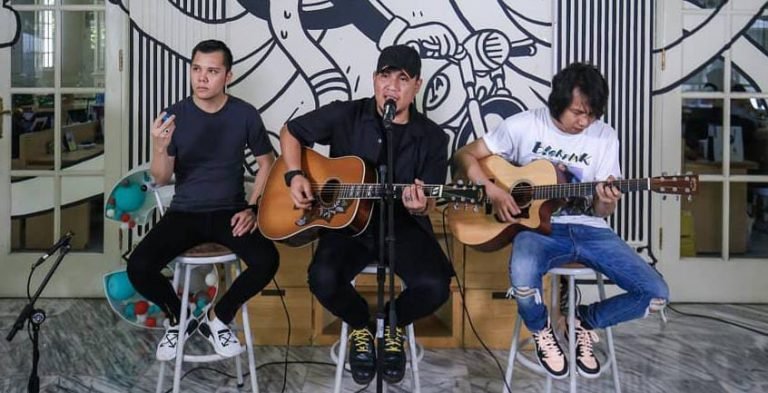Armada , Chord Gitar , Lagu Armada , lagu asal kau bahagia , Musisi Palembang , Youtube Armada