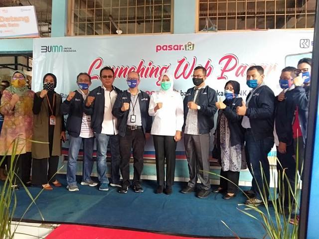 Bank BRI , Belanja Online , BRI Bersinergi , Cara Bertransaksi , Launching Pasar.id , Omzet Penjualan , Pasar Tradisional , pasar-pasar tradisonal , penjualan secara online , Portofolio UMKM , program belanja online , tiga verifikasi dari BRI , transaksi jual beli online , transformasi digitalisasi