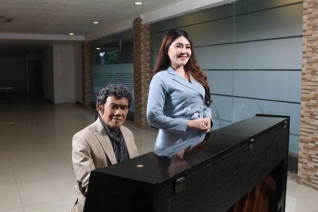 aransement musik , Cuma Kamu , Forsa , Kaum Milenial , Lagu baru , Penyanyi Milenial , Penyanyi Muda , Raja Dangdut , Rhoma Irama , Seniman Dangdut , Soneta , Via Vallen , Vianisty