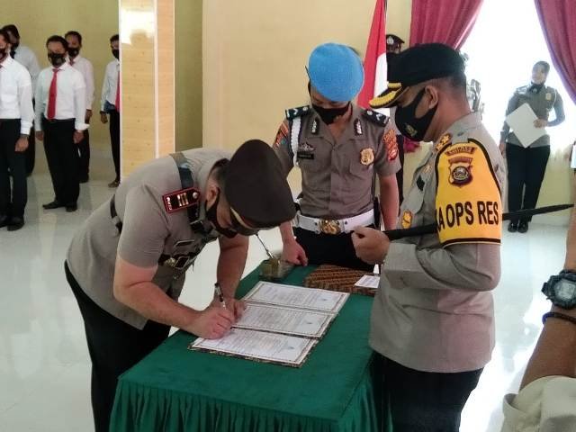 Aula Mapolres Banyuasin , Kapolres Banyuasin , Serijab , Sertijab Kasat Intelkam , Sertijab Kasat Reskrim , solidaritas anggota