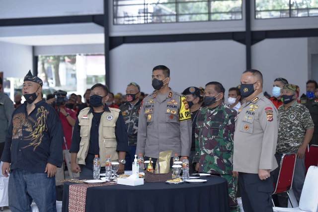 Jabar Cinta Damain, Menolak Anarki
