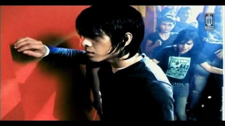 Album Alexandria , Album Second Chance , kunci gitar , Lagu Peterpan , langit tua , Musisi Palembang , Peterpan , Youtube Musica Studio's