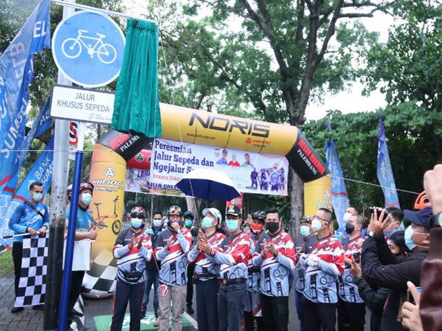 Jalur Khusus , Kambang iwak , Kota Palembang , launching jalur khusus sepeda , Pengendara Sepeda , Sosialisasi Penggunaan Jalan Raya