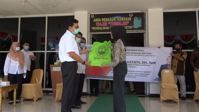 Dinas Lingkungan Hidup , fasilitas kebersihan , Indonesia bersih , kotak sampah Tematik , World Clean Day