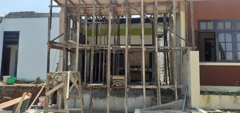 Adm perizinan IMB , developer perumahaan , pembangunan cluster , perumahan tanpa izin , proyek tanah kavling