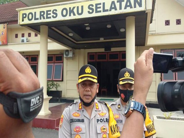Kapolres Oku Selatan , Omnibus Law , Organisasi Keagamaan , Organisasi Kemasyarakatan , Organisasi Sekolah , Pro-kontra , RUU Cipta Kerja
