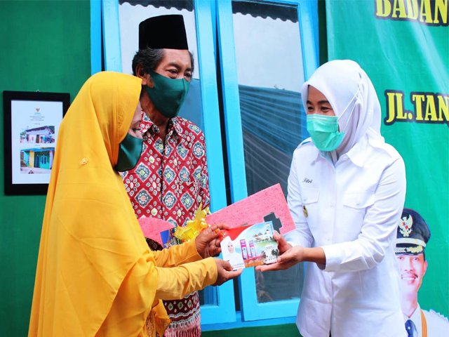 Program Baznas , renovasi rumah , Rumah Bau