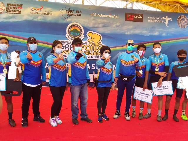 Cycling Challenge , Ekonomi Kreatif , Even Sriwijaya Ranau Gran Fondo , pelepasan peserta SRGF 2020 , Pengembangan Pariwisata