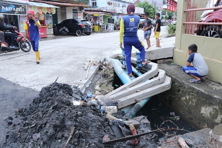 cegah banjir , Dinas PUPR Kota Palembang , Hujan Deras , Saluran Drainase , Sumber Daya Air dan Limbah