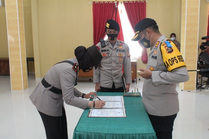 kompol yenny diarti , Sertijab , waka polres banyuasin , waka polres baru