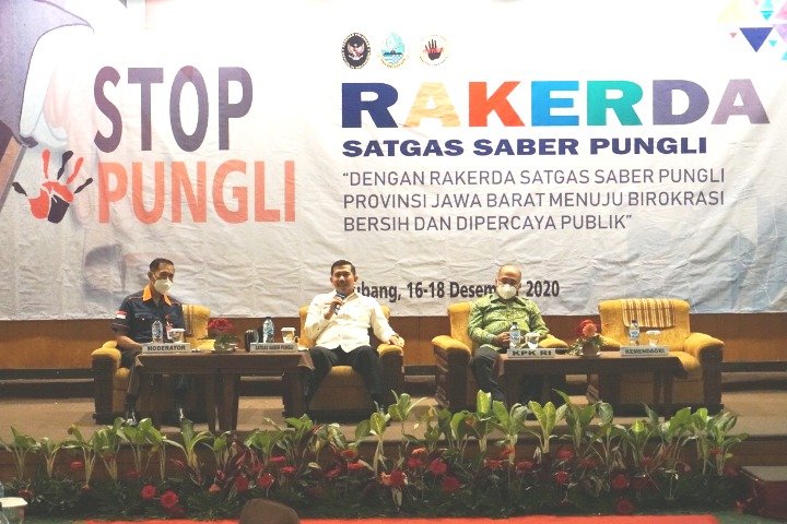 Memberantas Pungli , memulihkan kepercayaan publik , menuju birokrasi bersih , rakerda satgas saber pungli , Rapat Kerja Daerah , Satgas Saber Pungli