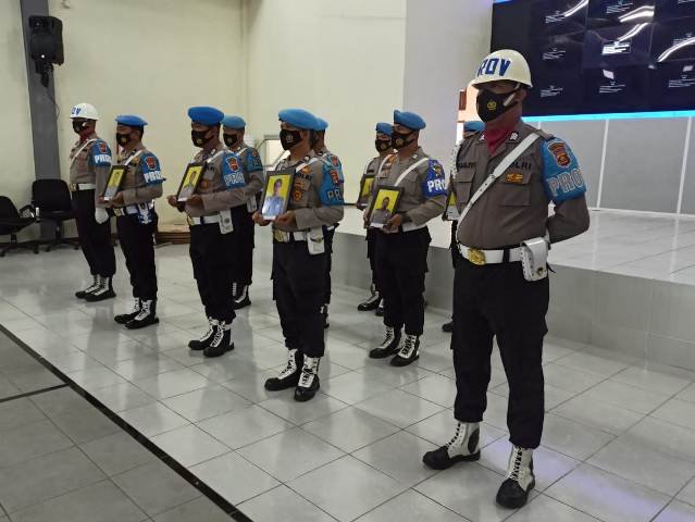 Sembilan Anggota Kesatuan