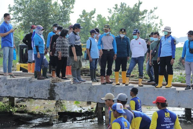 Pulau kemaro, wisata air, kegiatan gotong royong