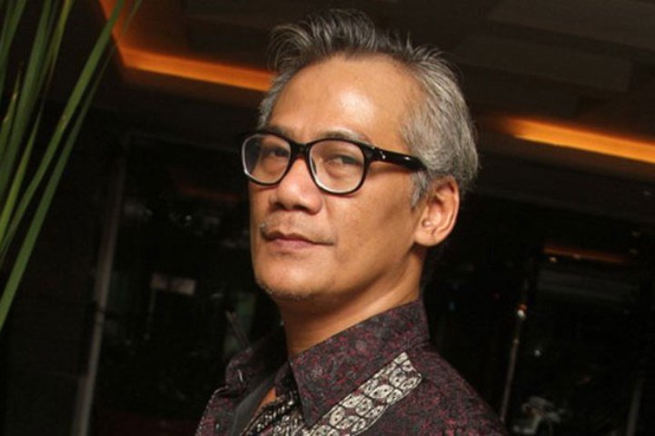penyalah gunaan narkotika , perang terhadap narkoba , Tio Pakusadewo Menjalani Rehabilitasi