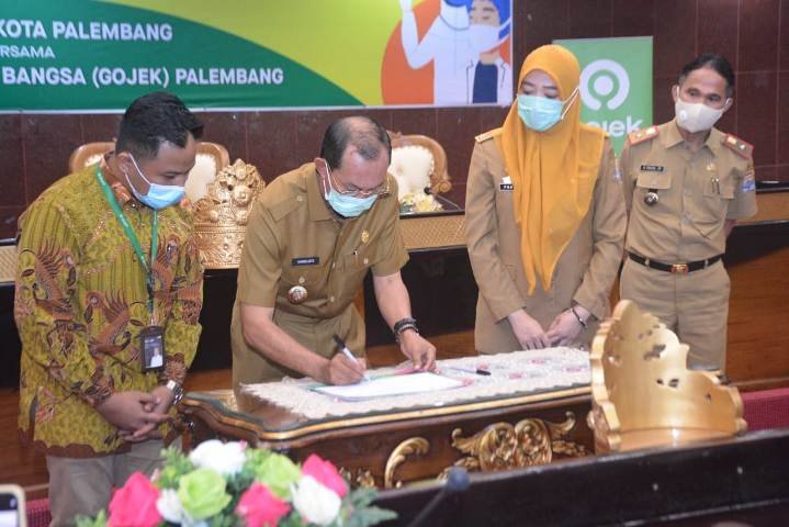Kerjasama Dengan Gojek