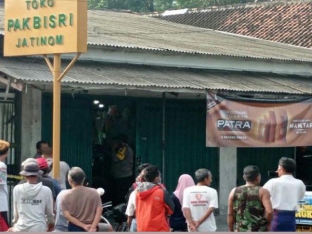 Pemilik toko kelontongan