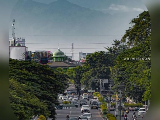 JakartaLangitBiru , Pemandangan Gunung Gede Pangrango , Twitter Dinas Lingkungan Hidup