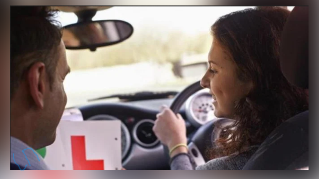 belajar menyetir mobil dengan teman