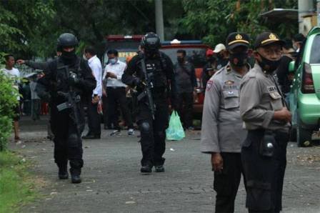 densus 88 atiteror, belasan teroris