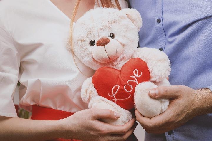 Norma Agama , Perayaan Valentine Day , Surat Edaran