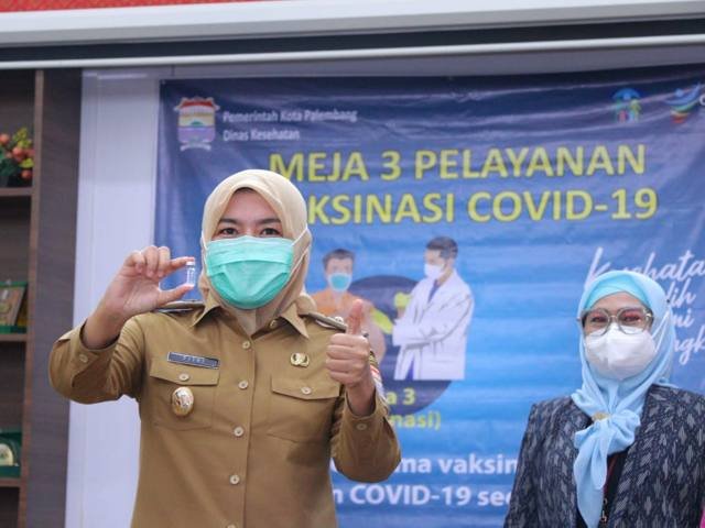 vaksin tahap pertama