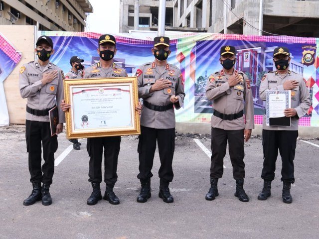 Bantuan Perumahan Kepada 3 Personil Satker