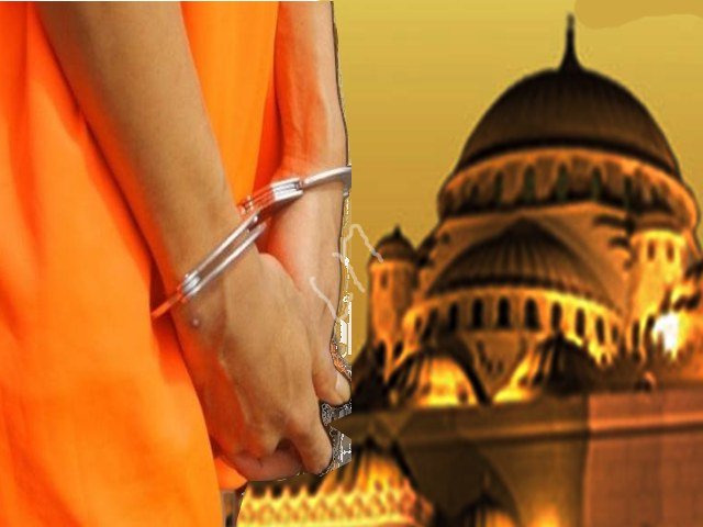 anggota memberikan tindakan tegas , mengambil uang masjid 21 juta , residivis kasus senjata tajam , tersangka melarikan diri