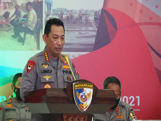 Kaporli Tampil Humanis dan Tegas