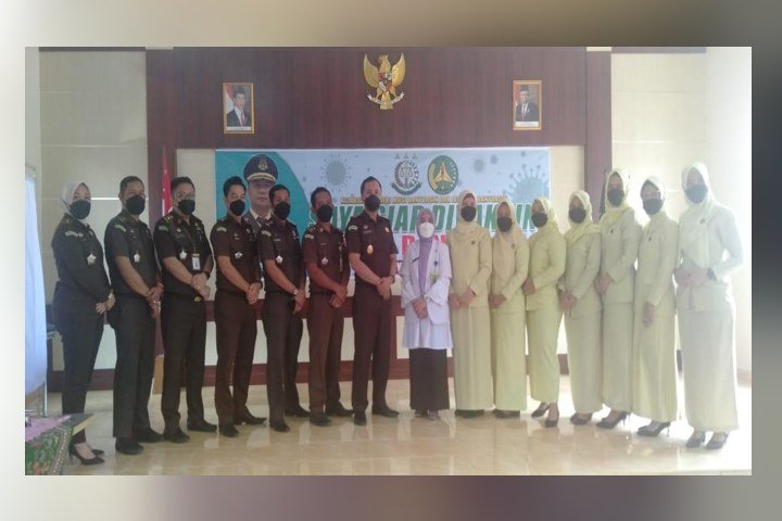 efek setelah vaksin covid, kejari muba di vaksin